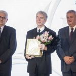 Elismerés, amely felkiáltójel egy életúton kép